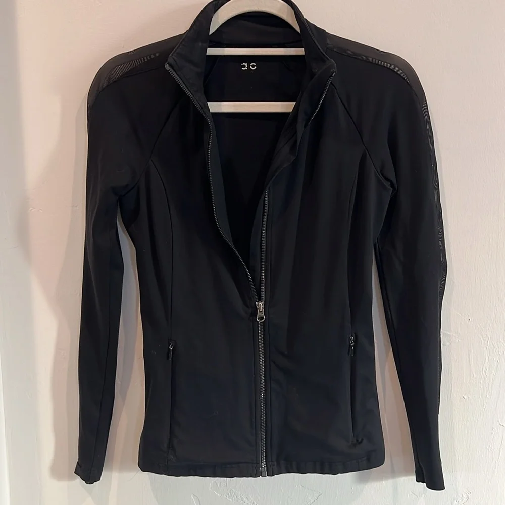Alo Yoga Kata Jacket!
